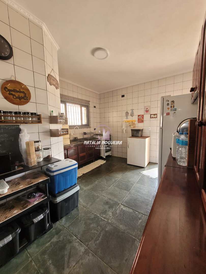 Casa à venda com 4 quartos, 420m² - Foto 14