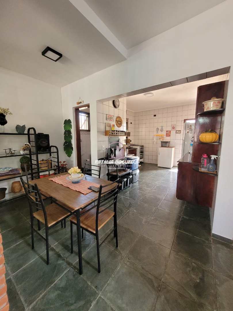 Casa à venda com 4 quartos, 420m² - Foto 13