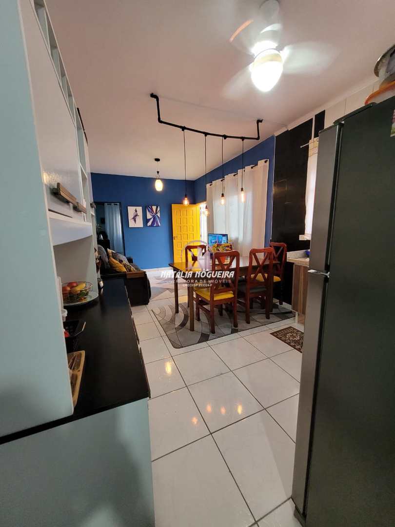 Casa à venda com 2 quartos, 150m² - Foto 7