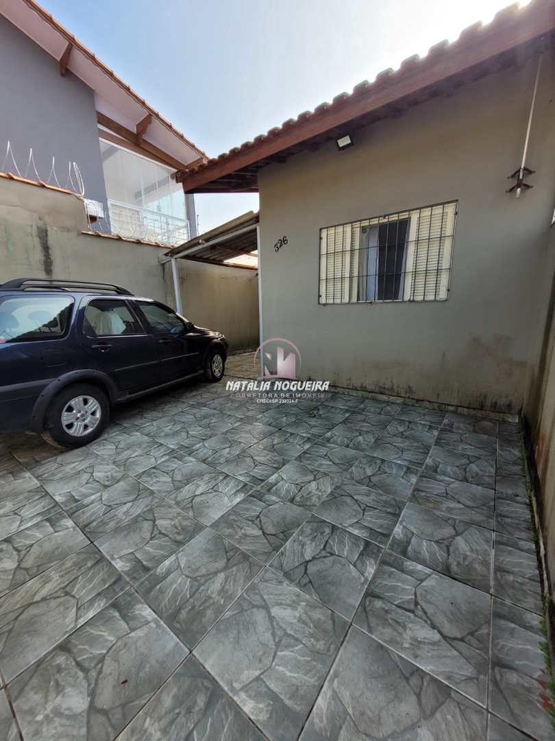 Casa à venda com 2 quartos, 150m² - Foto 2