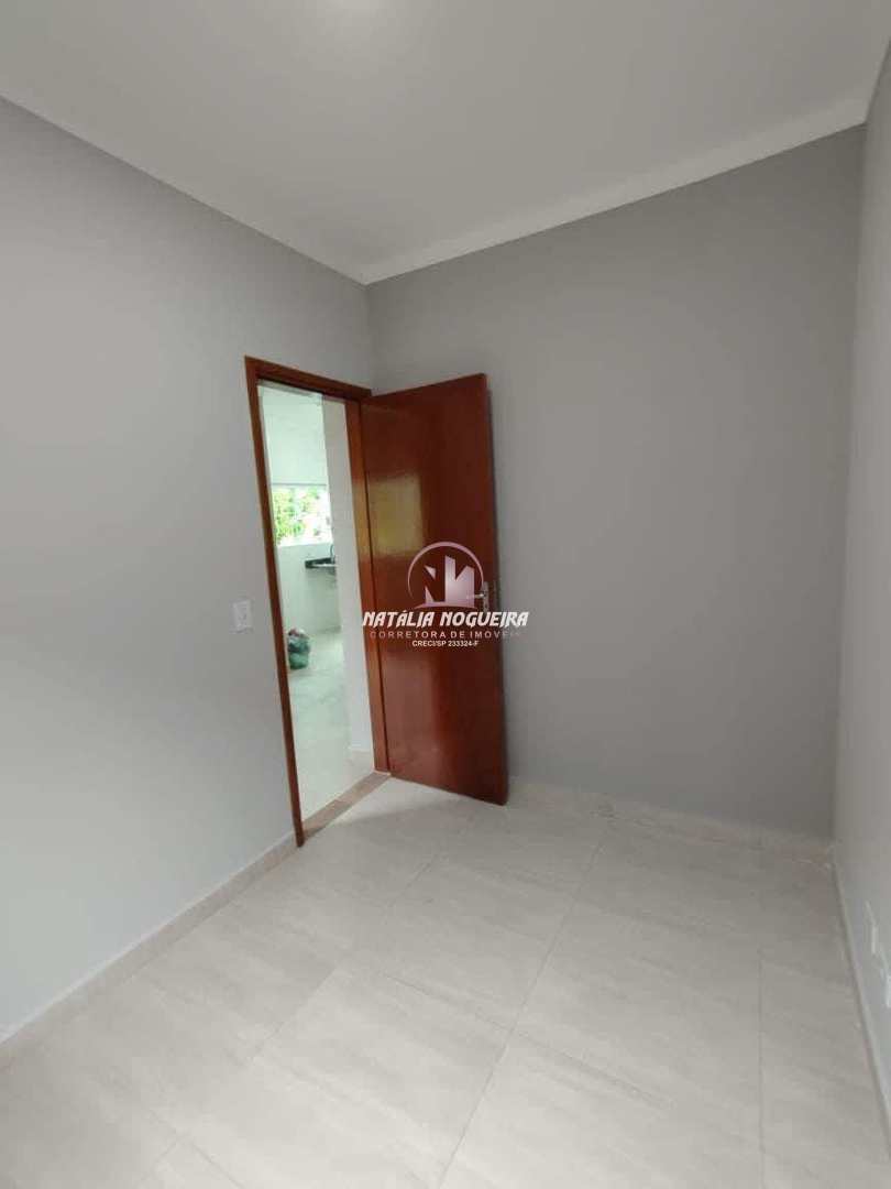 Casa à venda com 2 quartos, 40m² - Foto 13