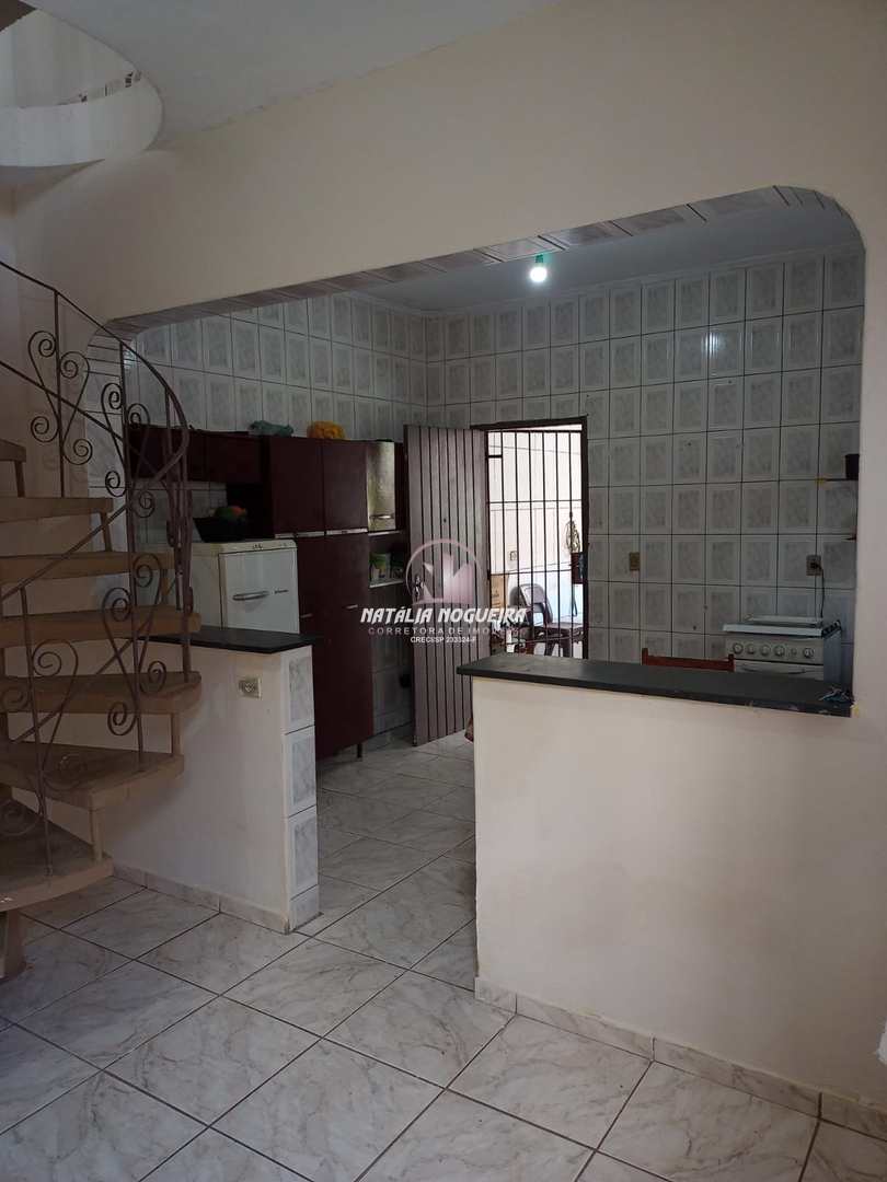 Sobrado à venda com 2 quartos, 175m² - Foto 5