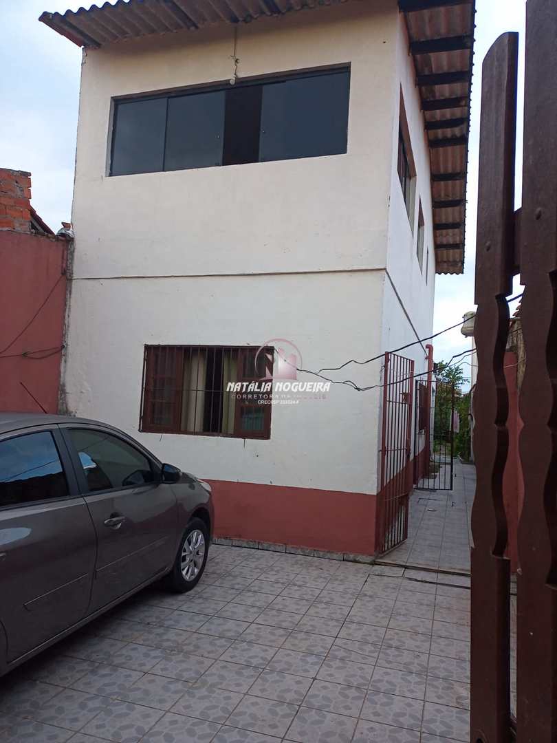 Sobrado à venda com 2 quartos, 175m² - Foto 1