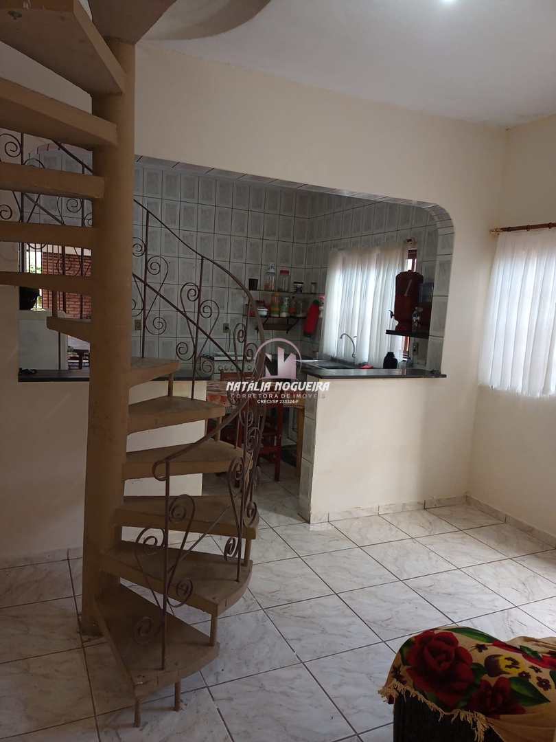 Sobrado à venda com 2 quartos, 175m² - Foto 4