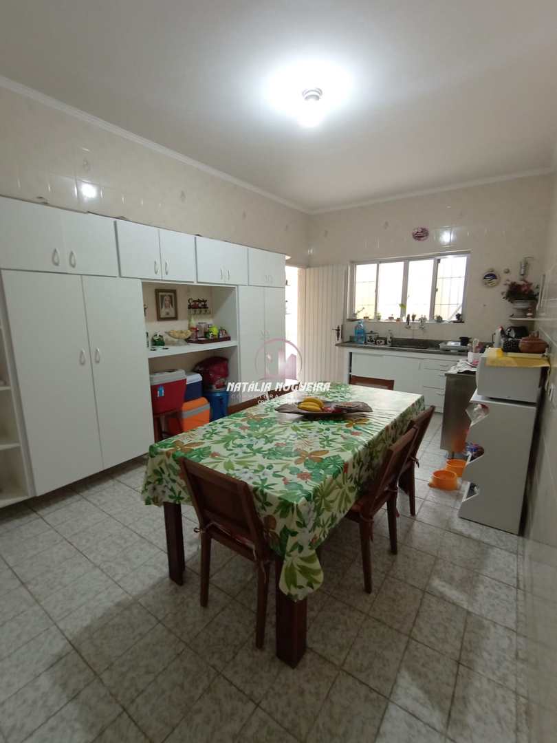 Casa à venda com 2 quartos, 260m² - Foto 6