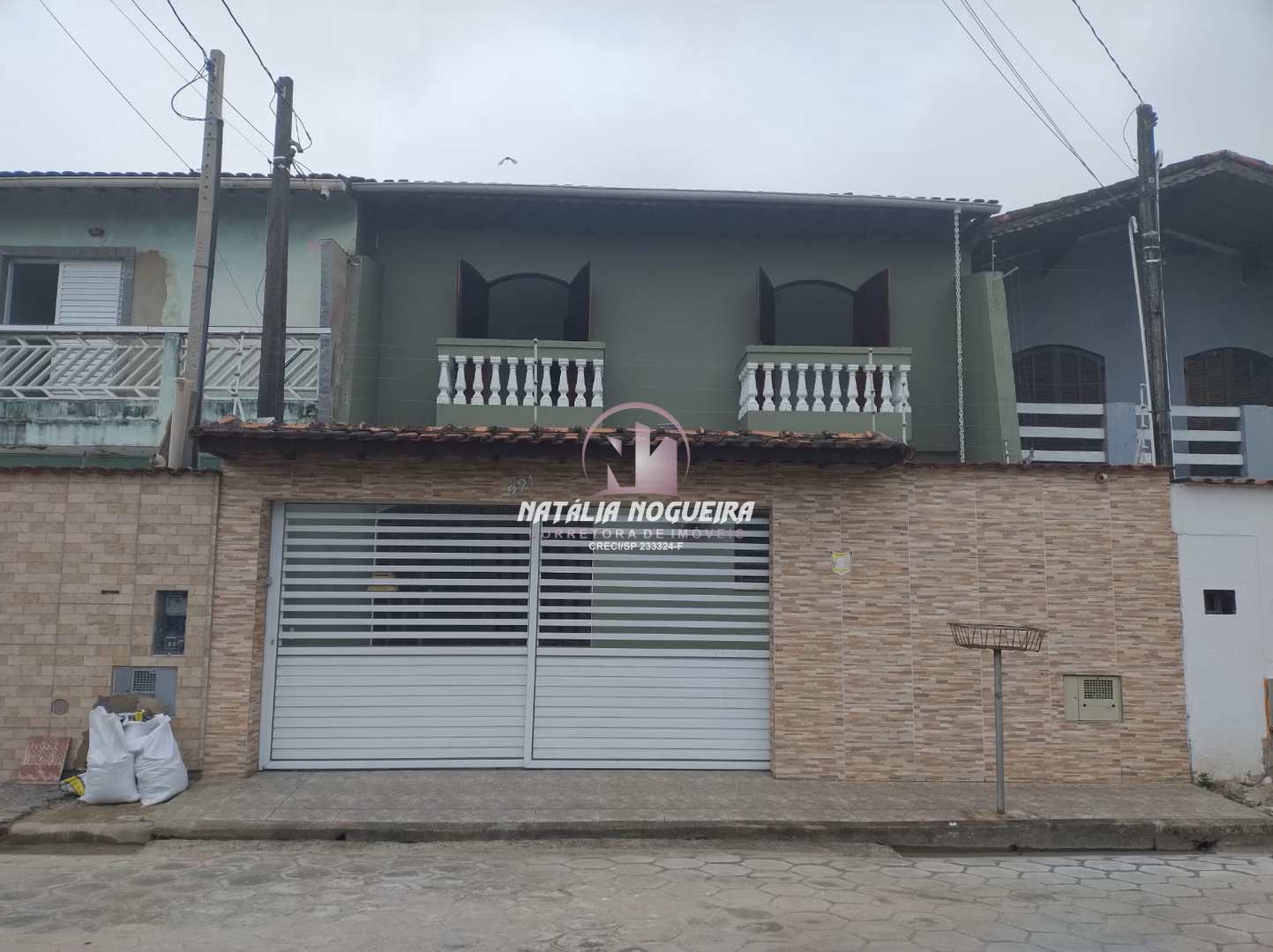 Sobrado à venda com 3 quartos, 24m² - Foto 1