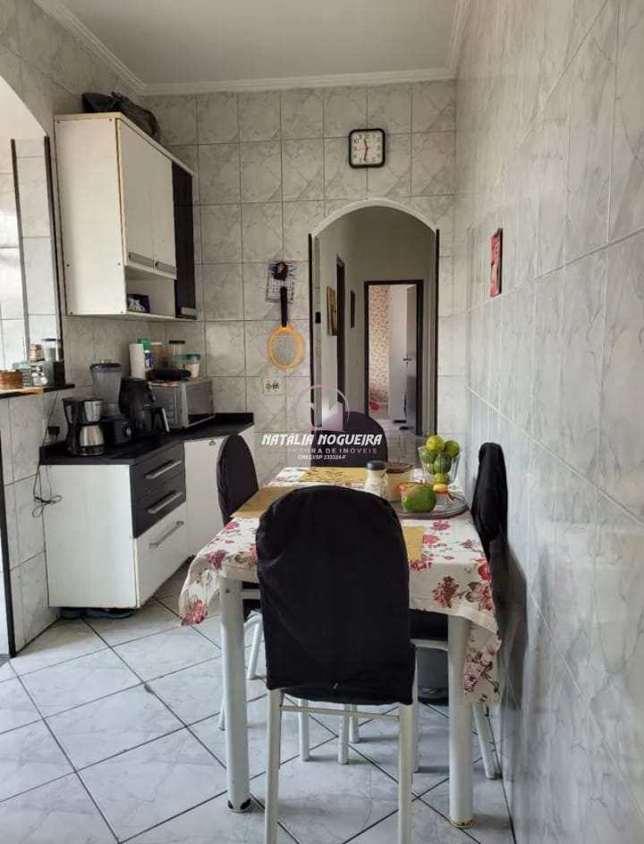 Apartamento à venda com 2 quartos, 62m² - Foto 3