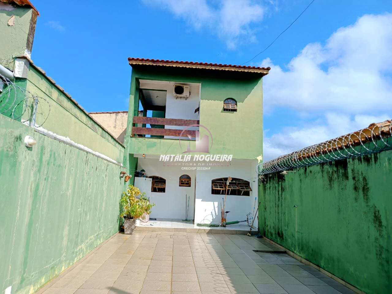 Sobrado à venda com 2 quartos, 135m² - Foto 1