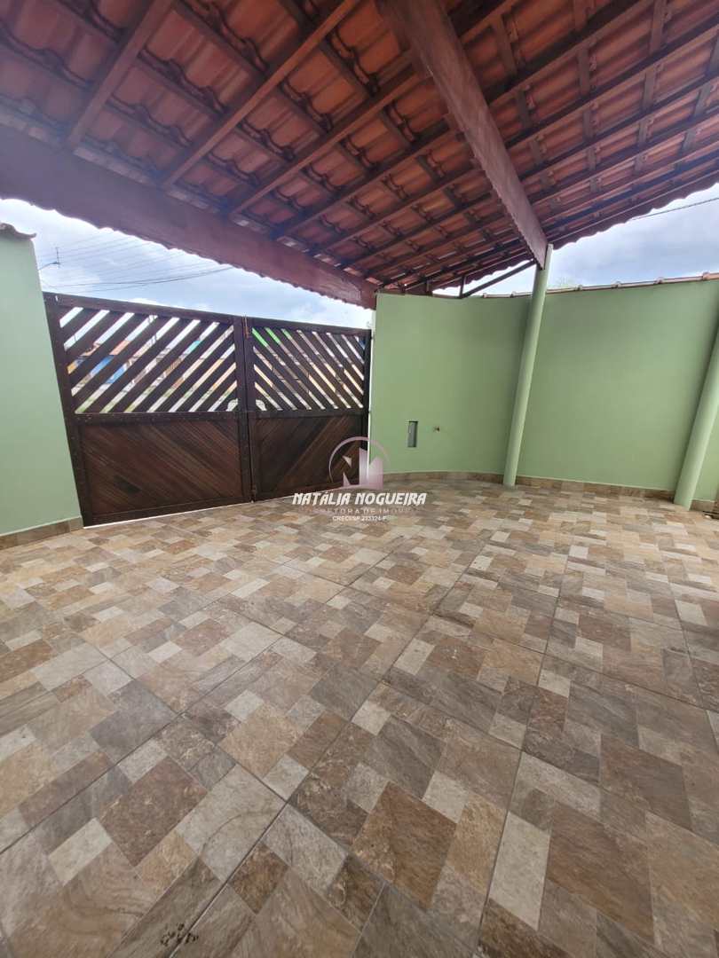 Casa à venda com 2 quartos, 137m² - Foto 3