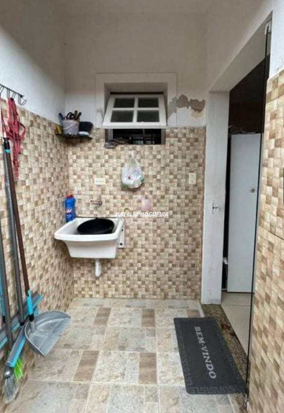 Casa à venda com 3 quartos, 250m² - Foto 18