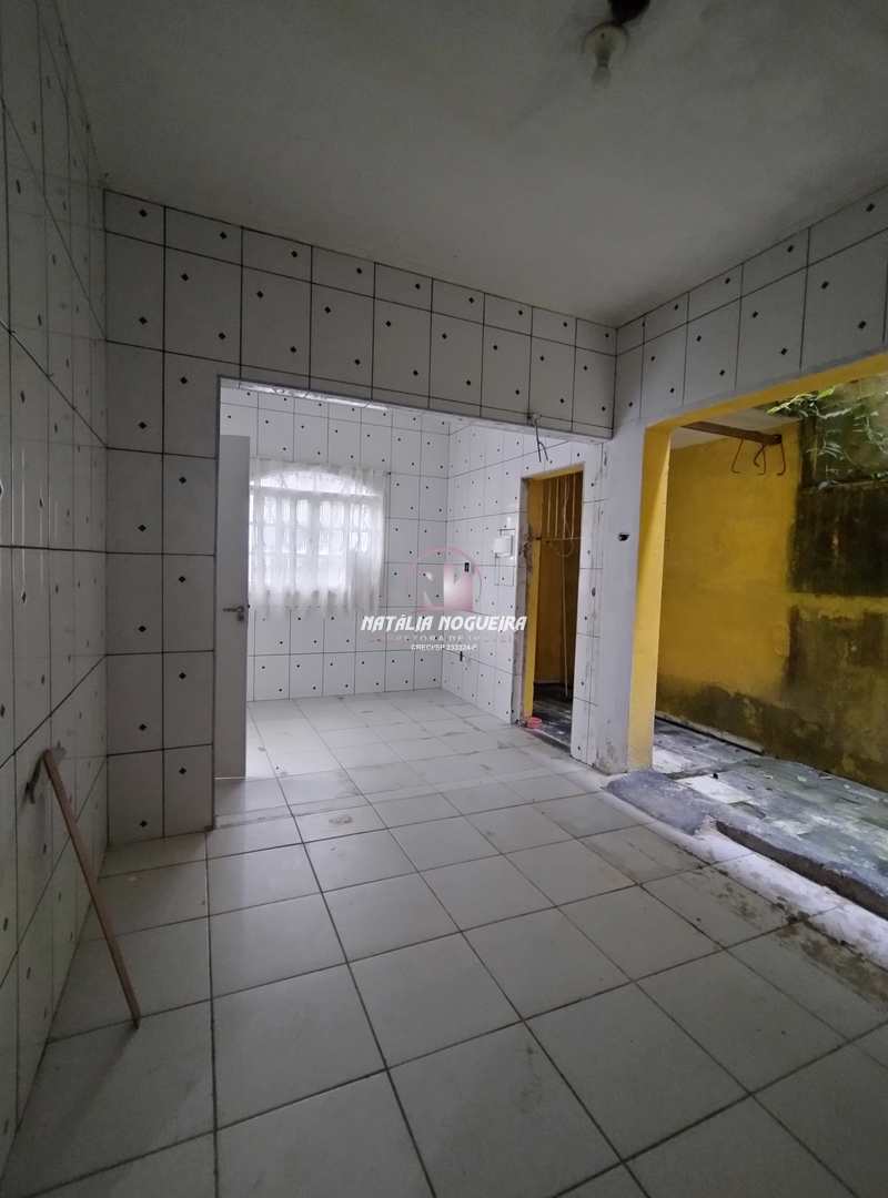 Sobrado à venda com 3 quartos, 304m² - Foto 9