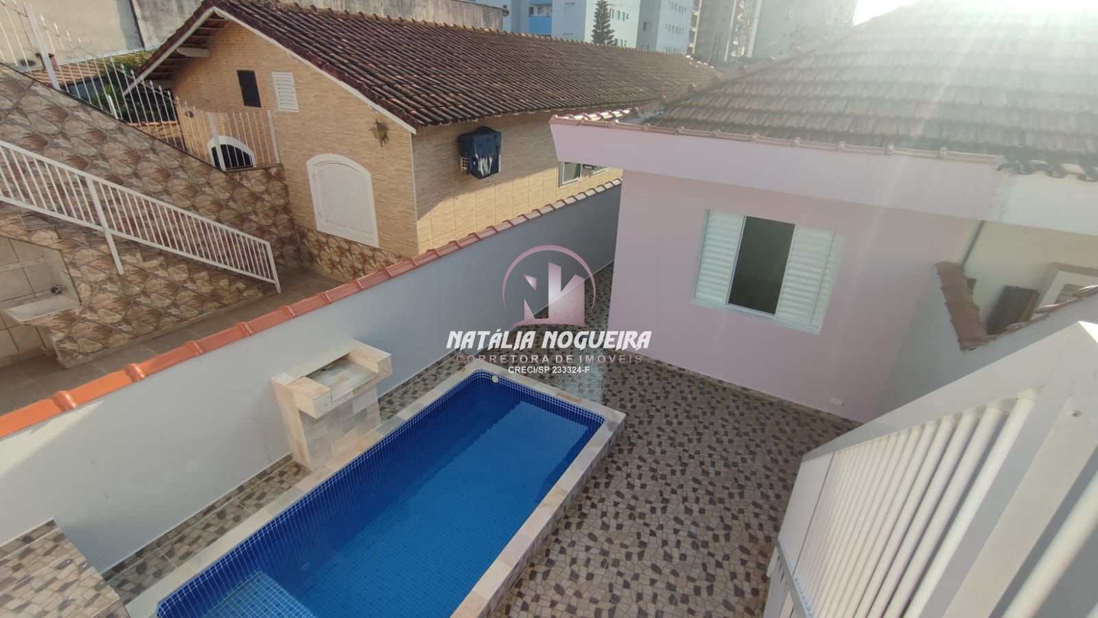 Casa à venda com 2 quartos, 205m² - Foto 2