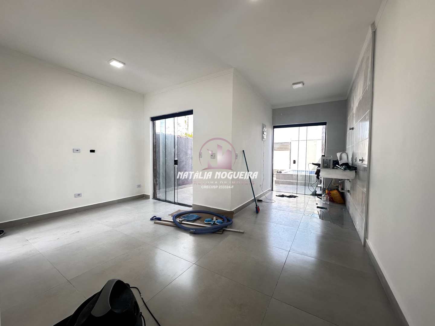 Casa à venda com 2 quartos, 125m² - Foto 8