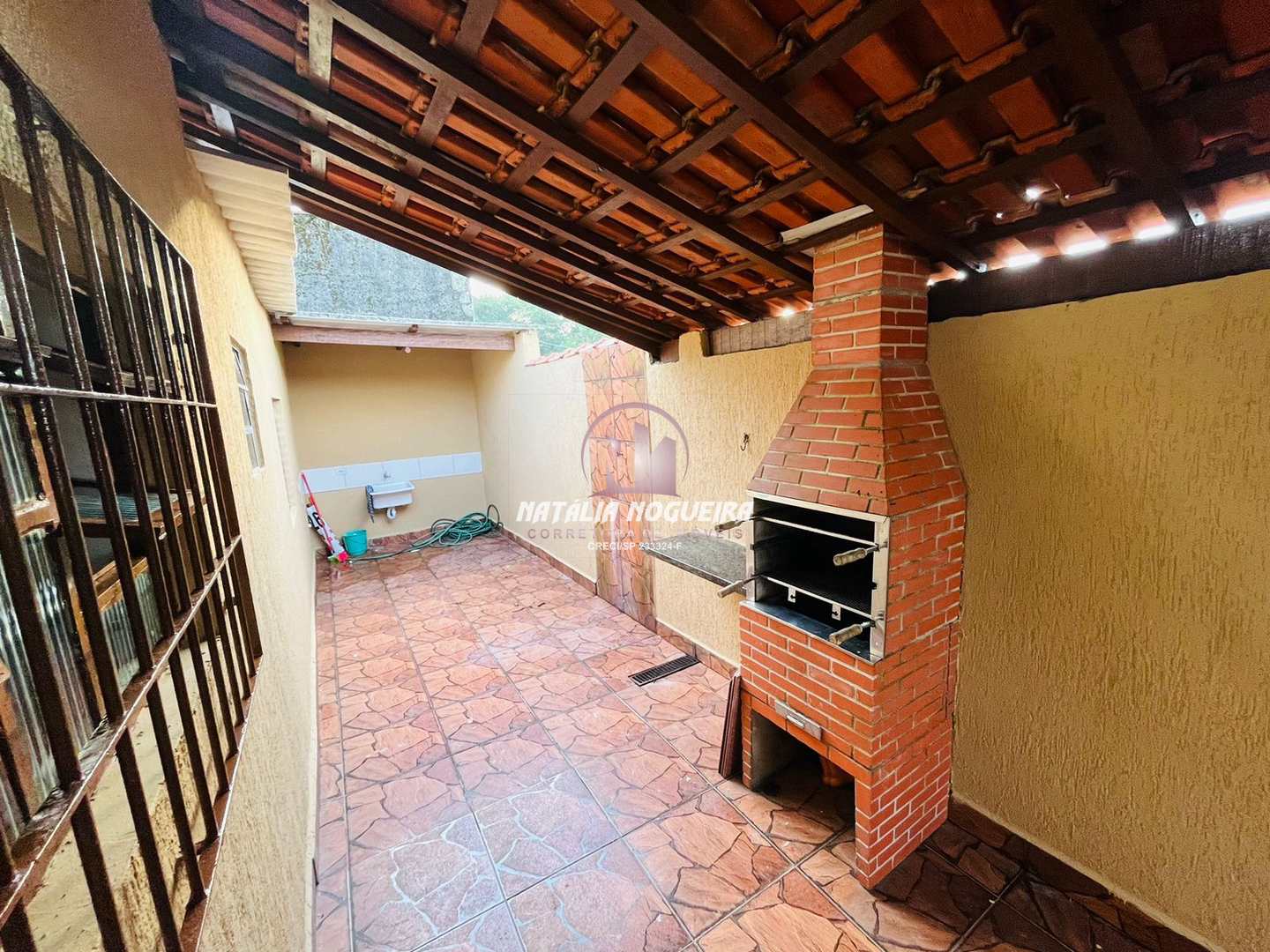 Casa à venda com 2 quartos, 125m² - Foto 5