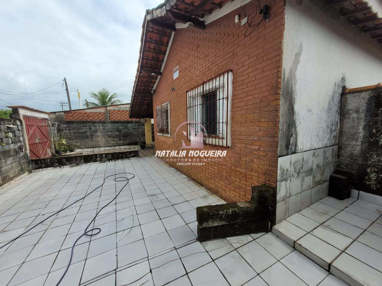 Casa à venda com 3 quartos, 360m² - Foto 2