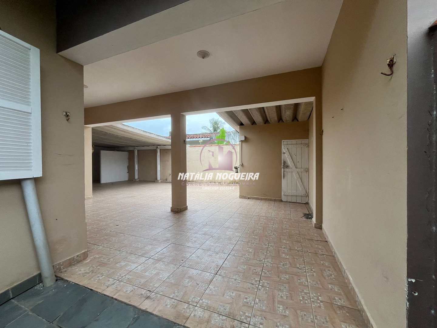 Casa à venda e aluguel com 3 quartos, 255m² - Foto 3