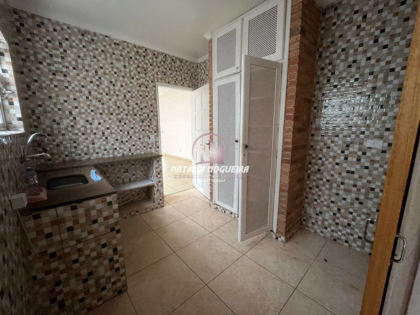 Casa à venda e aluguel com 3 quartos, 255m² - Foto 10