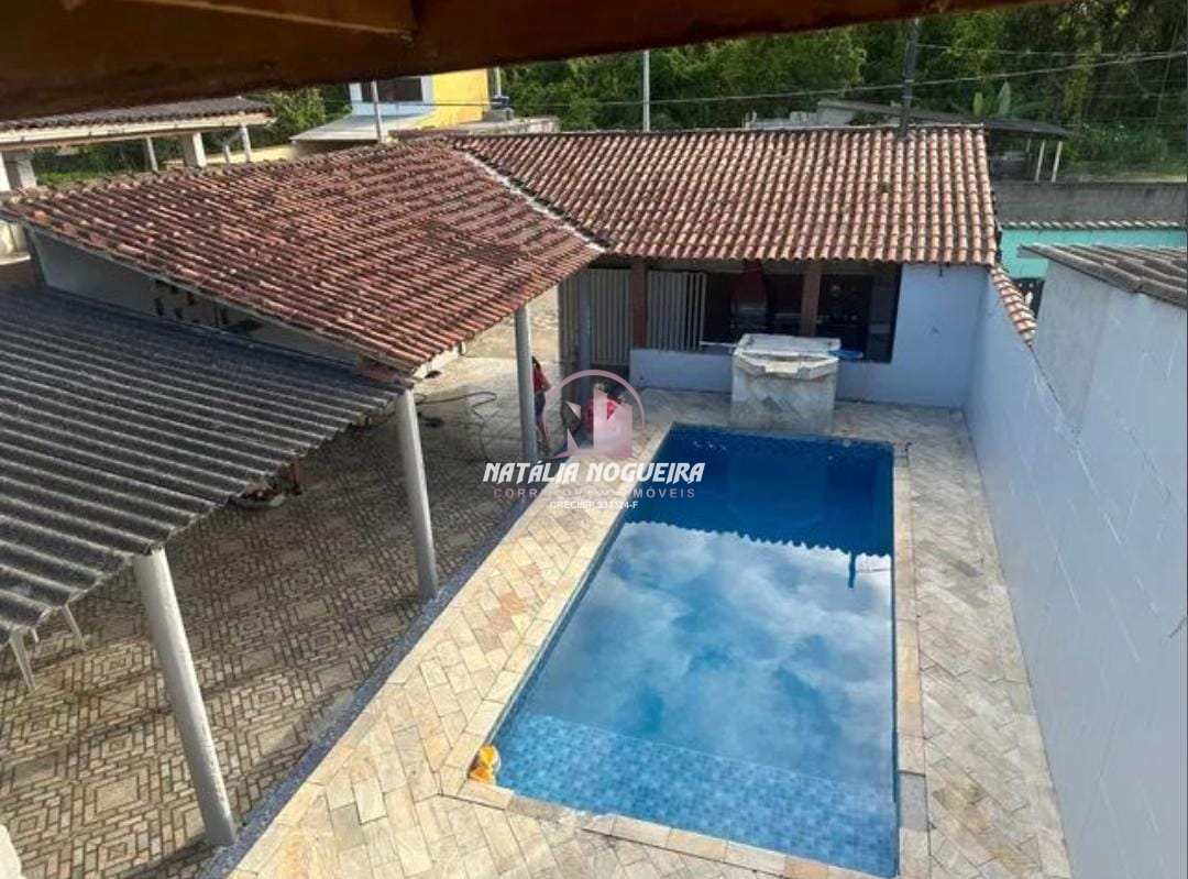 Sobrado à venda com 4 quartos, 200m² - Foto 1