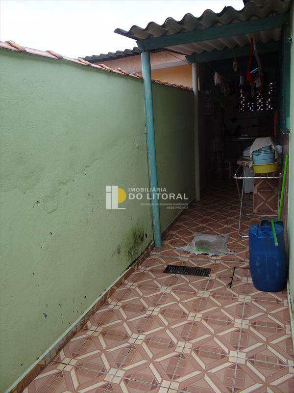 Casa com 3 dorms, Vila Vera Cruz, Mongaguá - R$ 220.000,00 