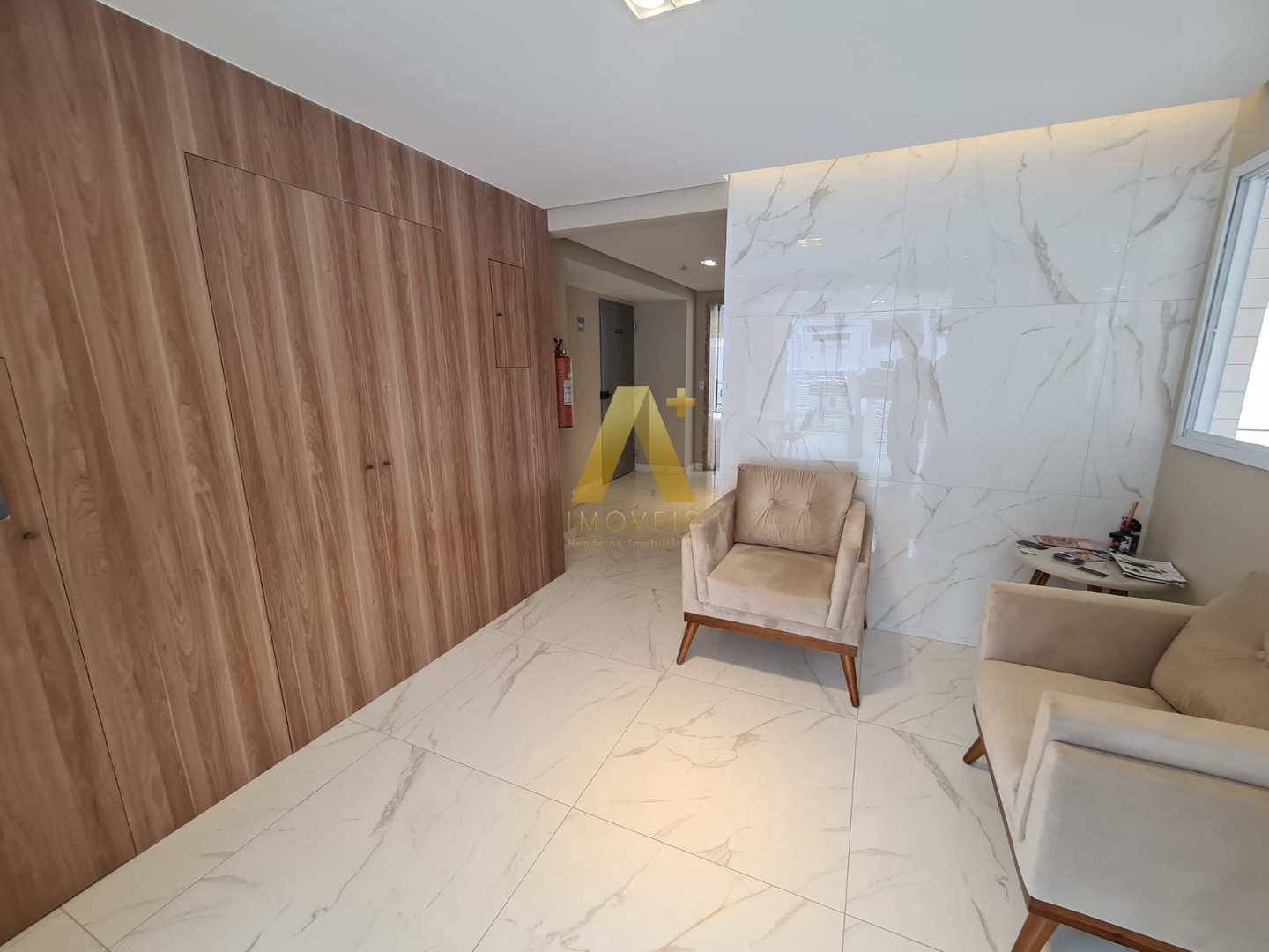 Apartamento à venda com 2 quartos, 67m² - Foto 30