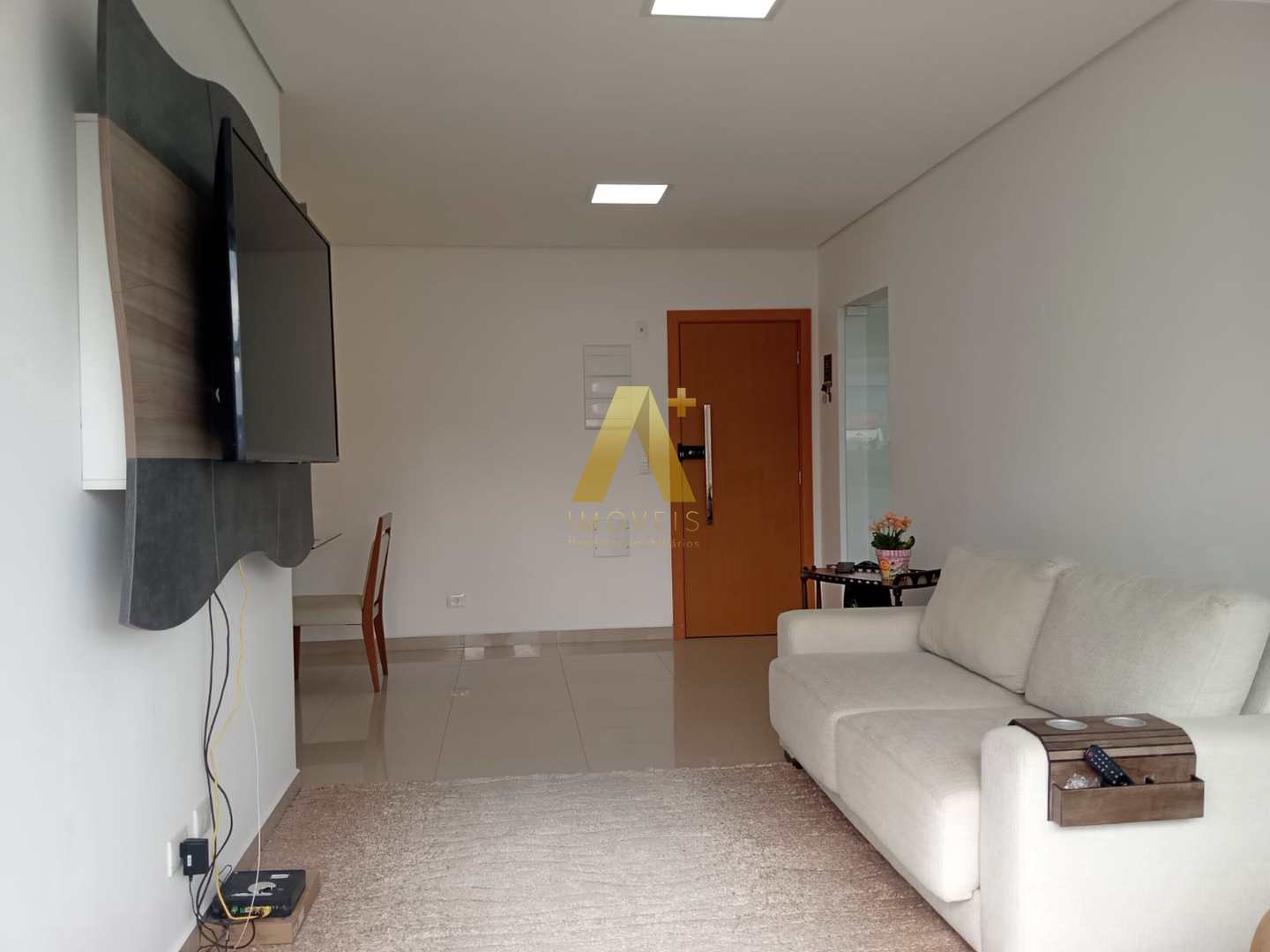 Apartamento à venda com 2 quartos, 100m² - Foto 3