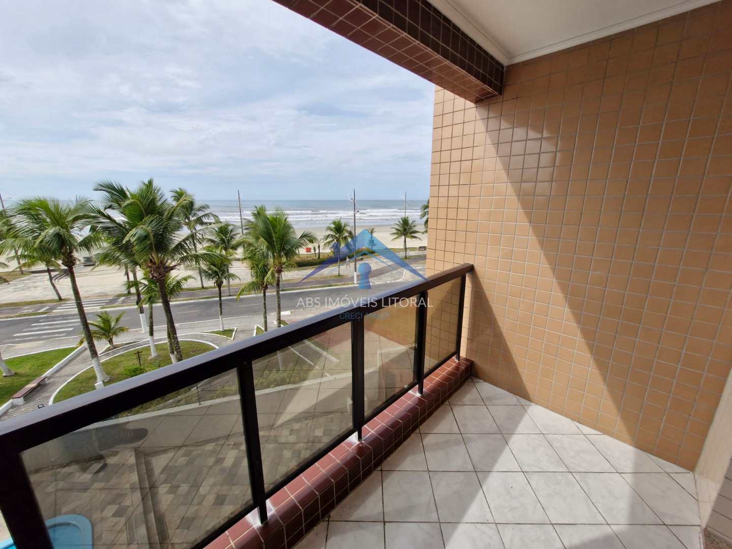 Apartamento, Real, Praia Grande - R$ 430 mil, Cod: 5168