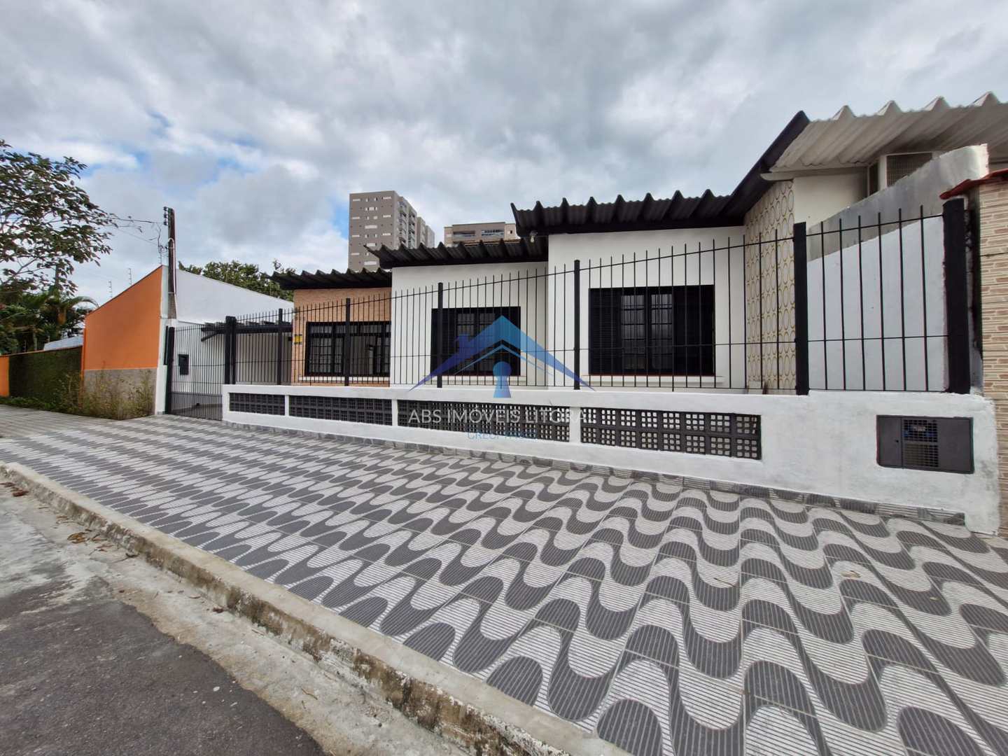 Casa com 2 quartos, Real, Praia Grande - R$ 370 mil, Cod: 5265
