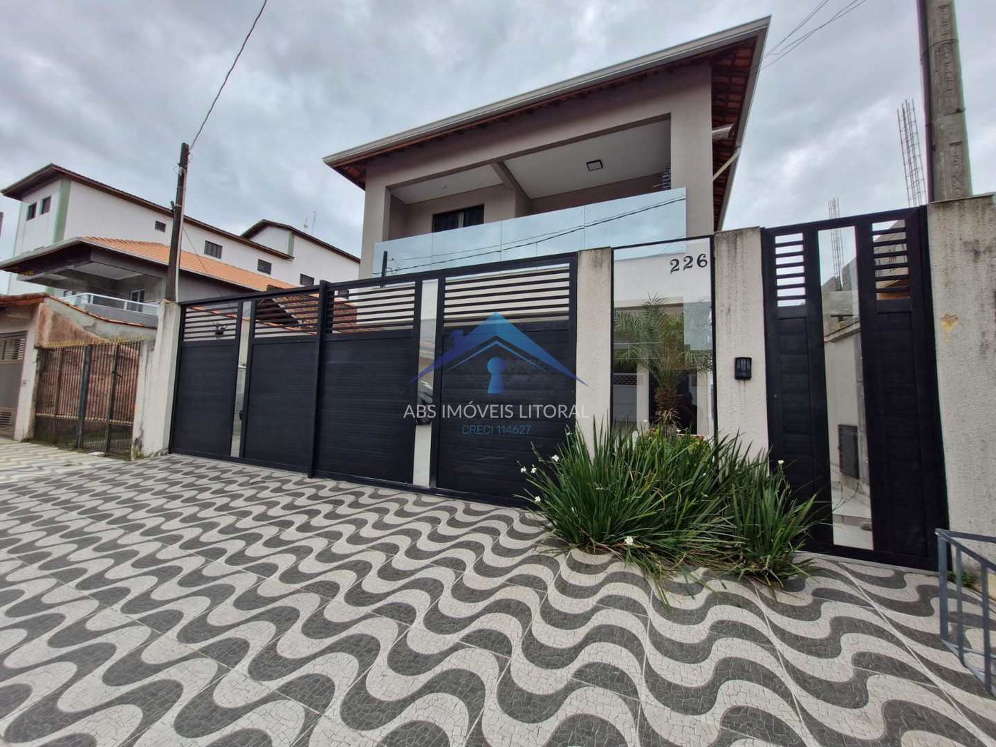 Casa com 2 quartos, Balneário Maracanã, Praia Grande - R$ 340 mil, Cod: 5293