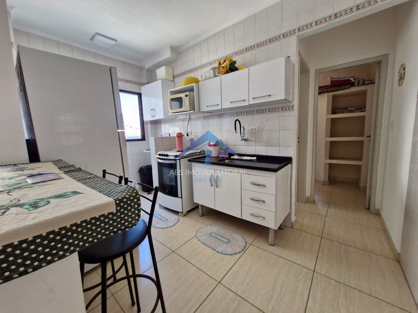 Apartamento com 1 quarto, Ocian, Praia Grande - R$ 250 mil, Cod: 5618