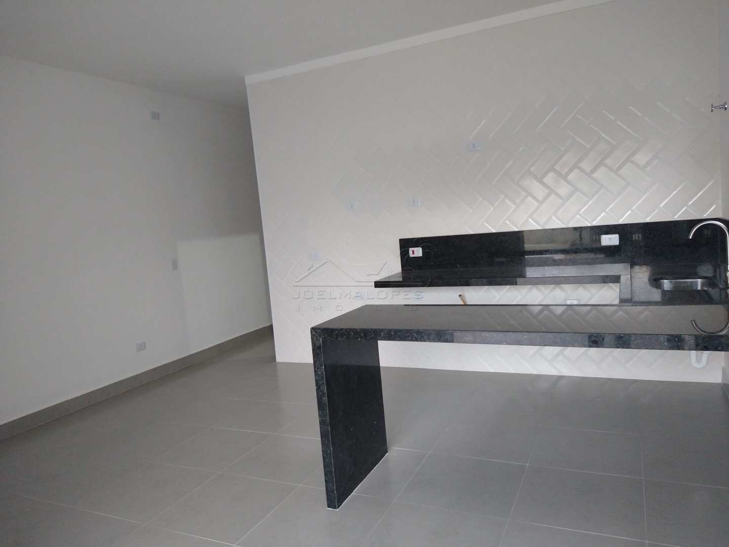 Casa à venda com 2 quartos, 80m² - Foto 13