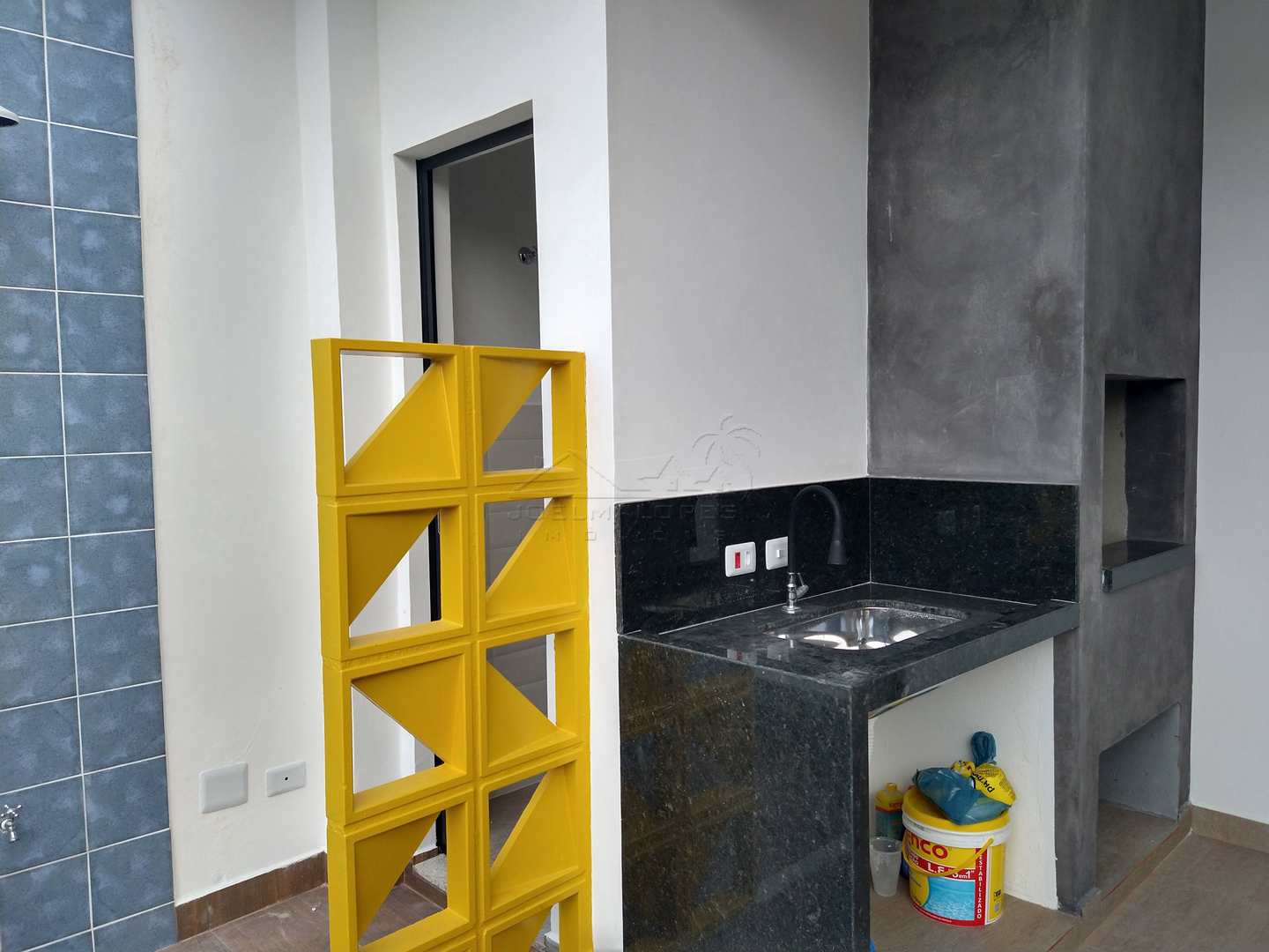 Casa à venda com 2 quartos, 80m² - Foto 9