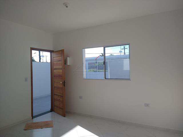 Casa à venda com 2 quartos, 70m² - Foto 18