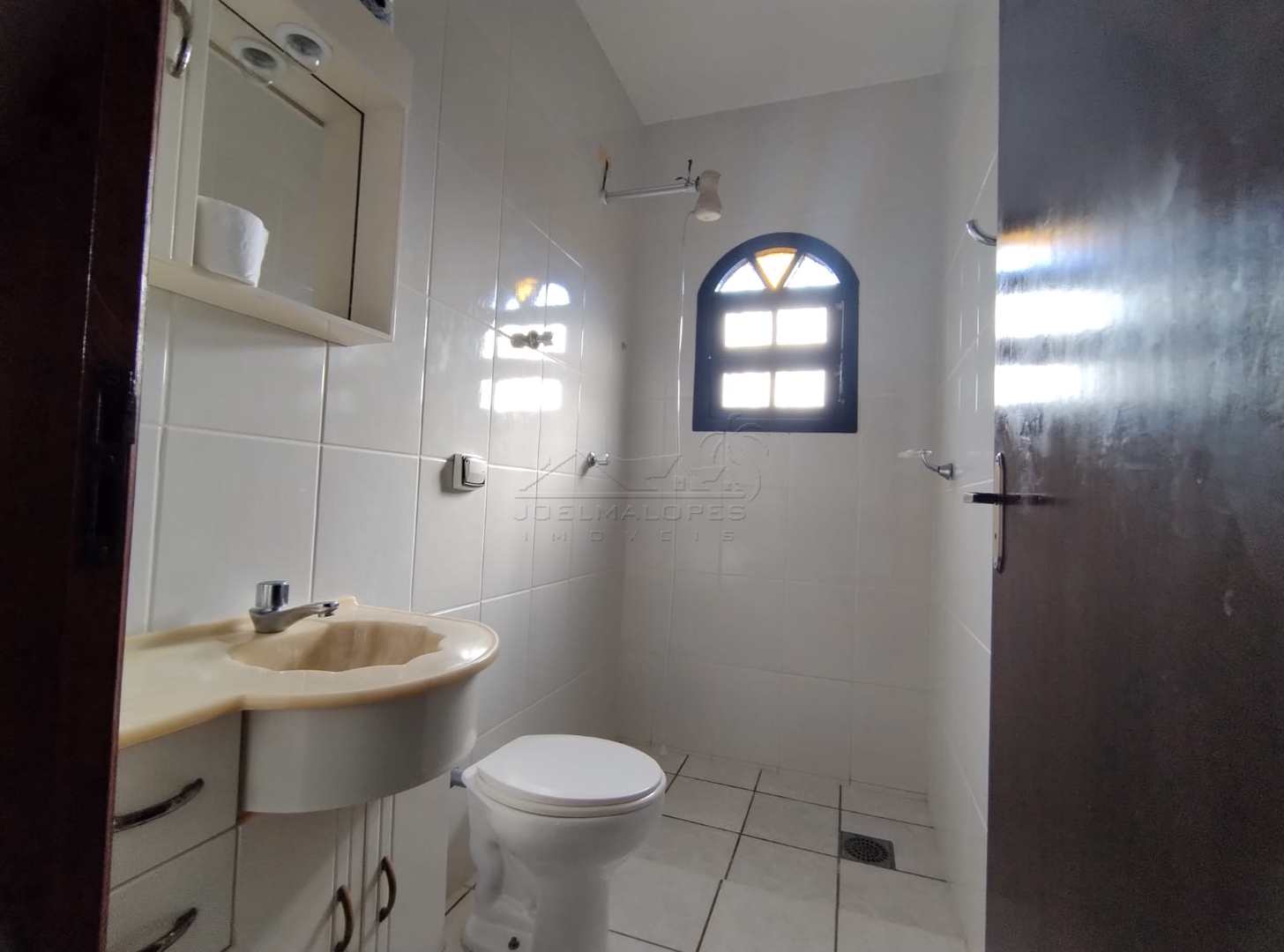 Casa à venda com 4 quartos, 215m² - Foto 6