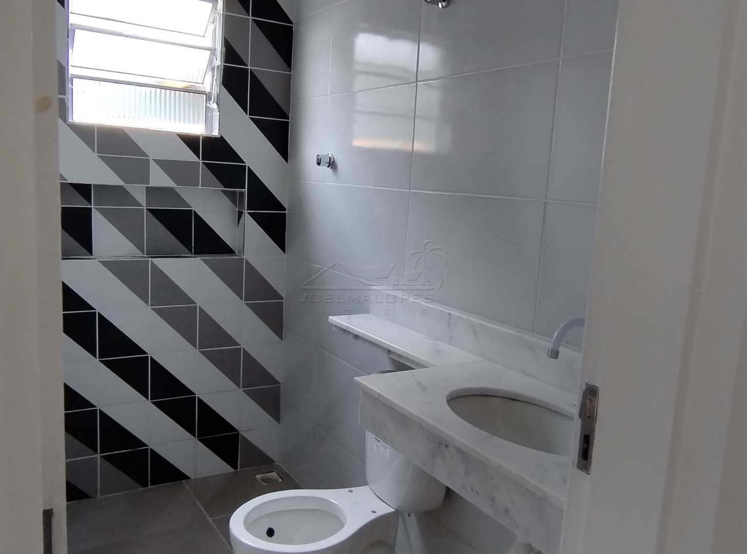 Casa à venda com 2 quartos, 65m² - Foto 16