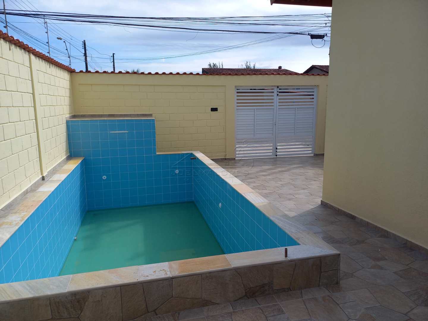 Casa à venda com 2 quartos, 66m² - Foto 3