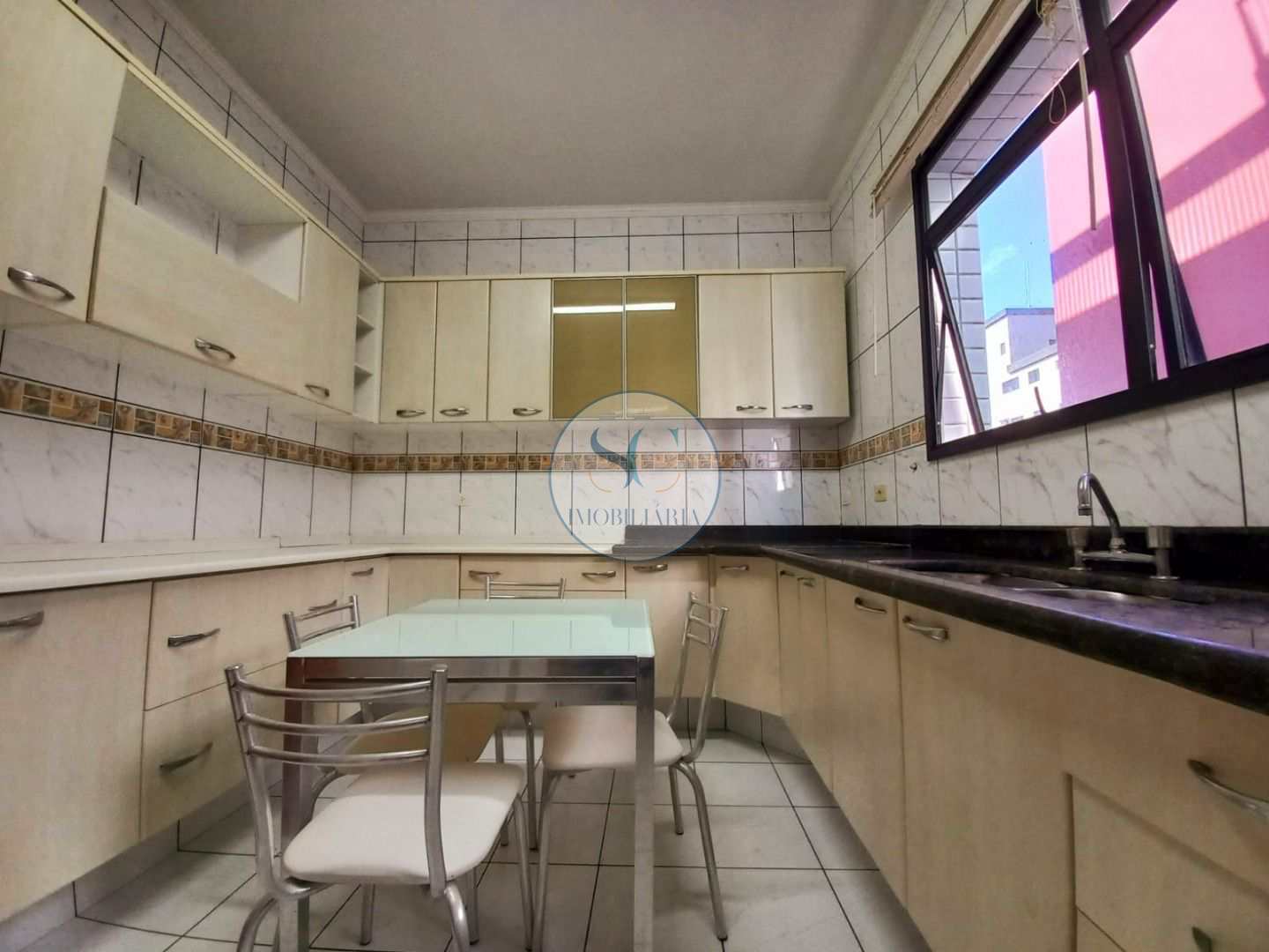 Apartamento para alugar com 4 quartos, 180m² - Foto 9