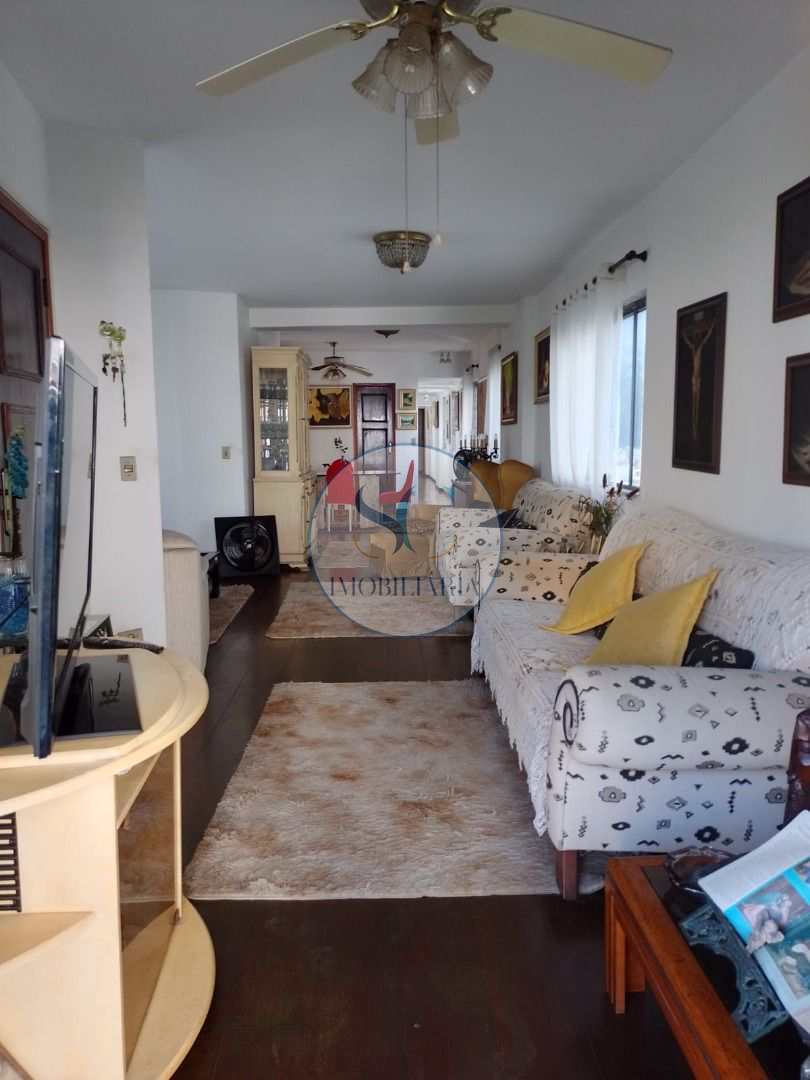 Apartamento à venda com 3 quartos, 145m² - Foto 6