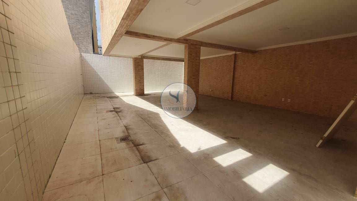 Casa à venda com 4 quartos, 230m² - Foto 3