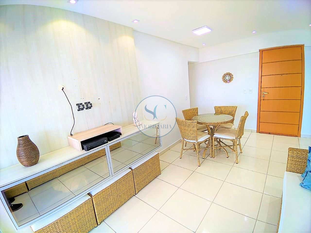 Apartamento à venda com 2 quartos, 78m² - Foto 4