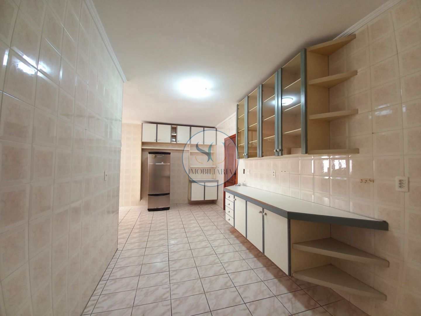 Apartamento à venda com 4 quartos, 230m² - Foto 18