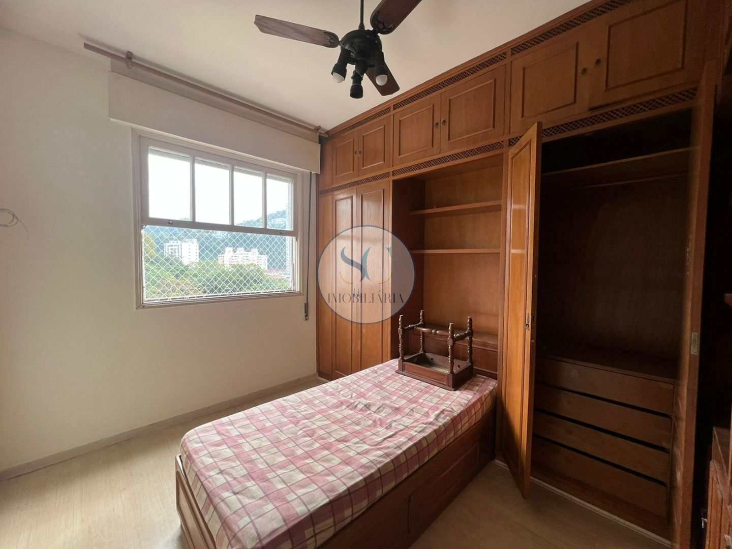 Apartamento à venda com 3 quartos, 150m² - Foto 5