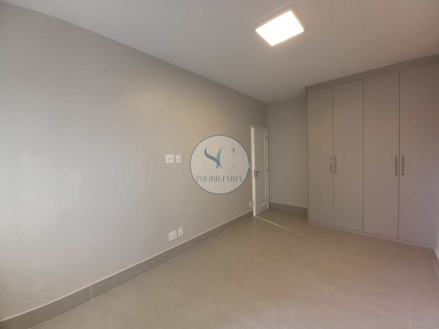 Apartamento à venda com 3 quartos, 200m² - Foto 17