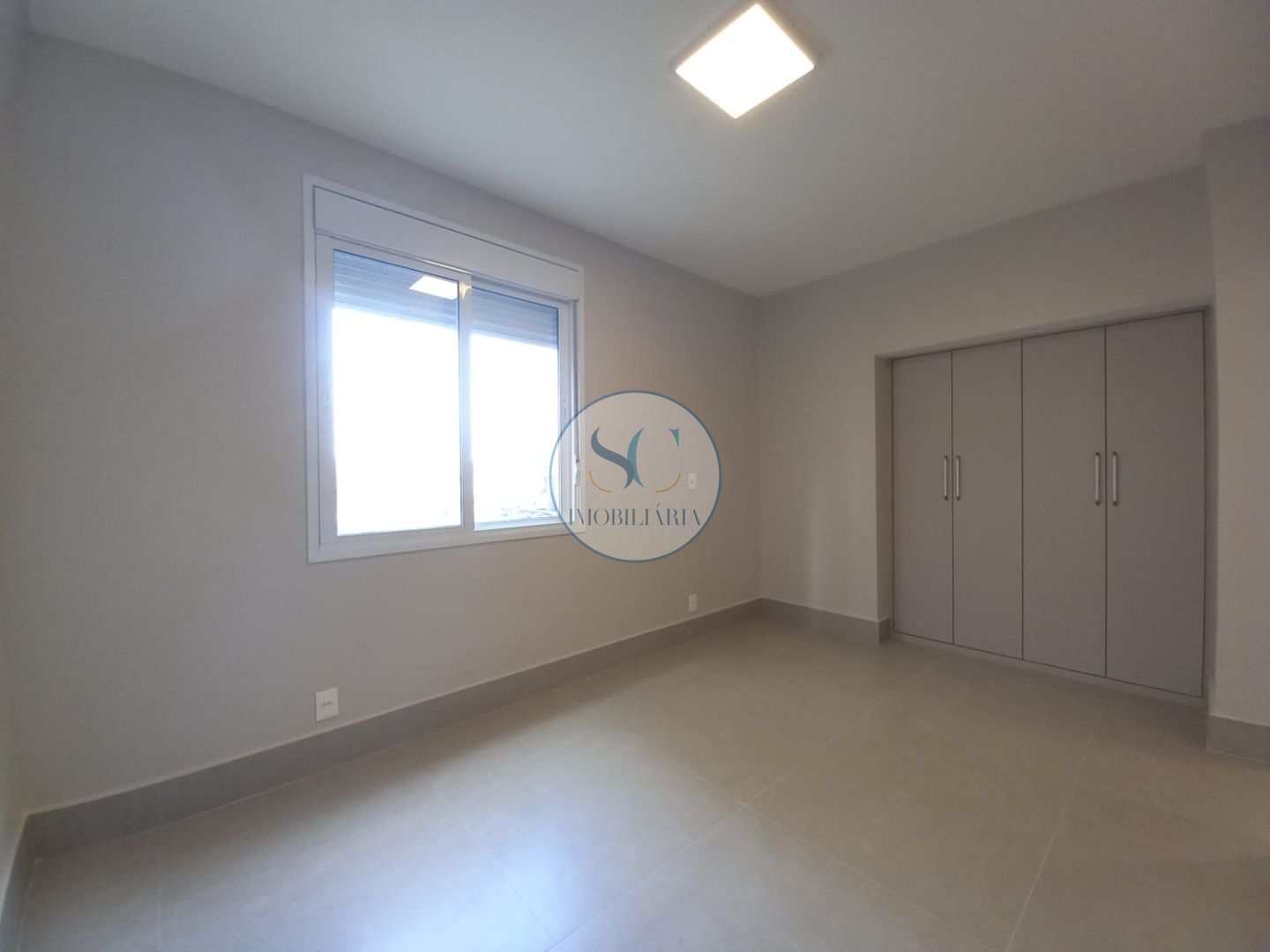 Apartamento à venda com 3 quartos, 200m² - Foto 9