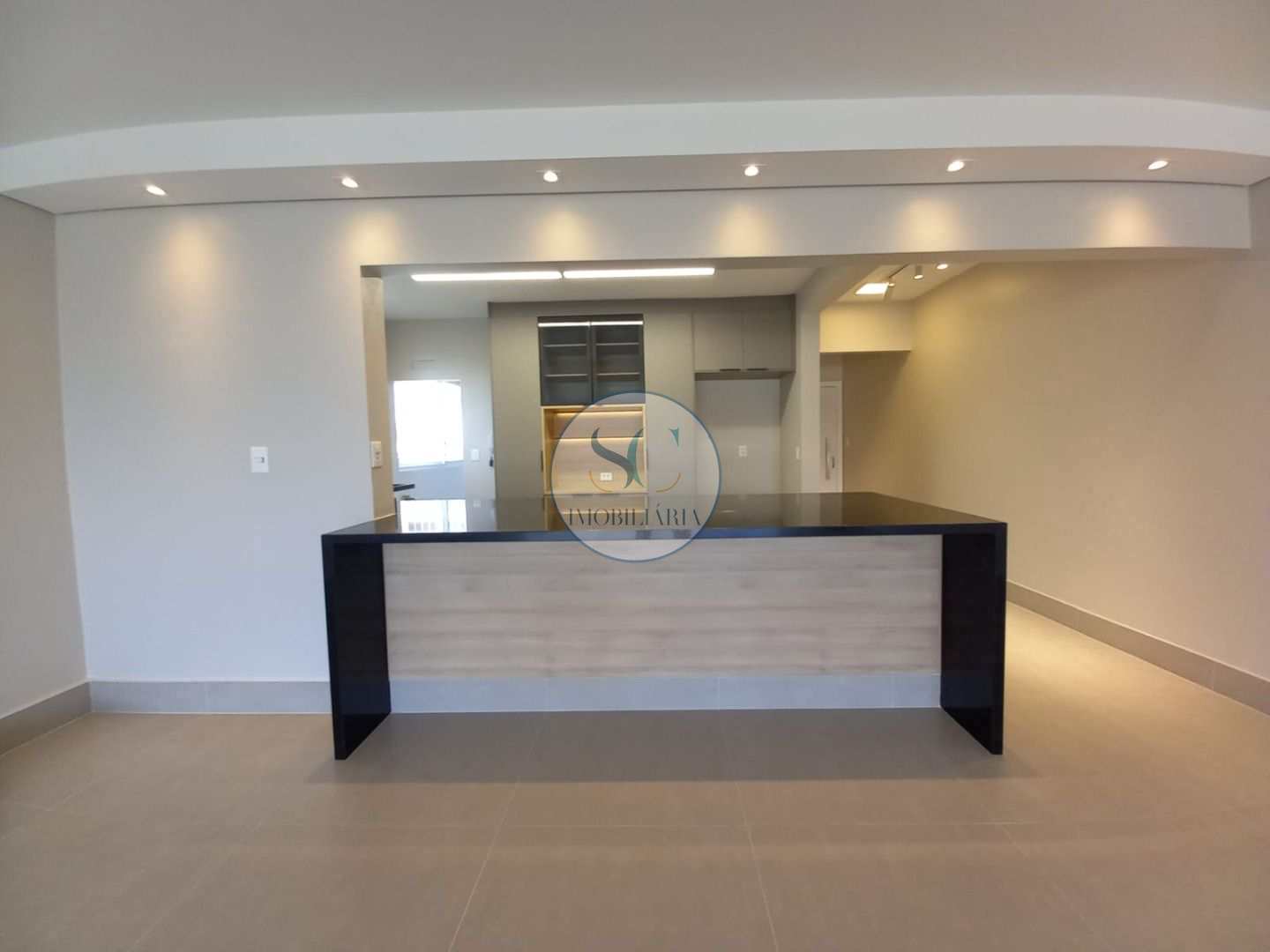 Apartamento à venda com 3 quartos, 200m² - Foto 5