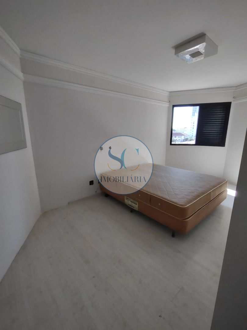 Apartamento à venda com 4 quartos, 202m² - Foto 18