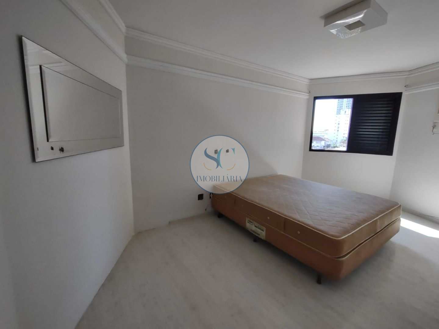 Apartamento à venda com 4 quartos, 202m² - Foto 19