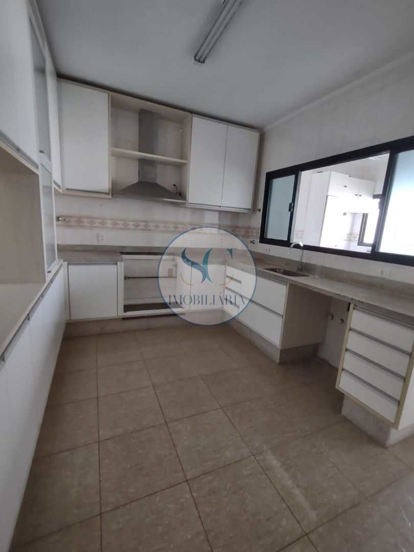 Apartamento à venda com 4 quartos, 202m² - Foto 7