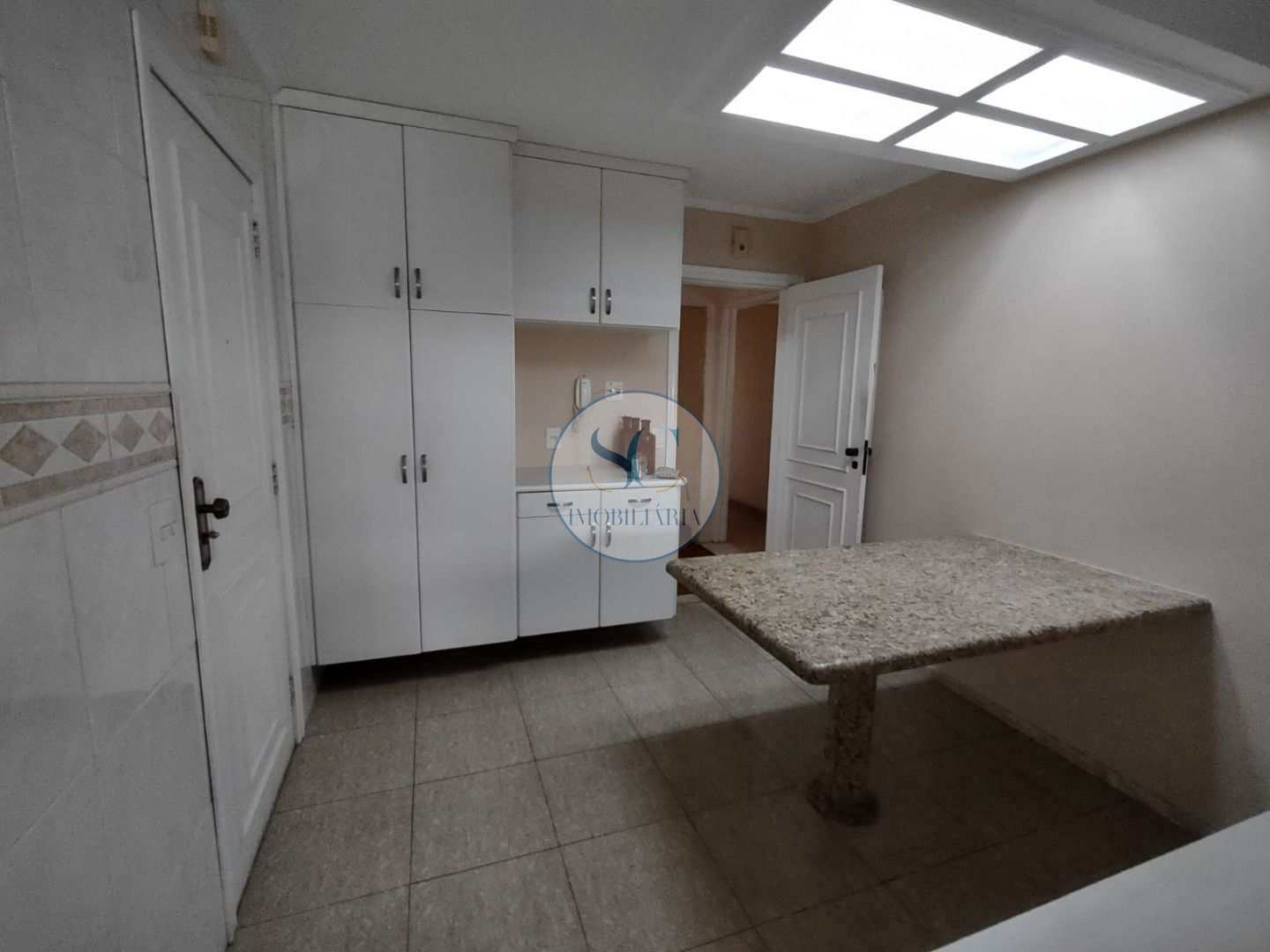 Apartamento à venda com 4 quartos, 202m² - Foto 8