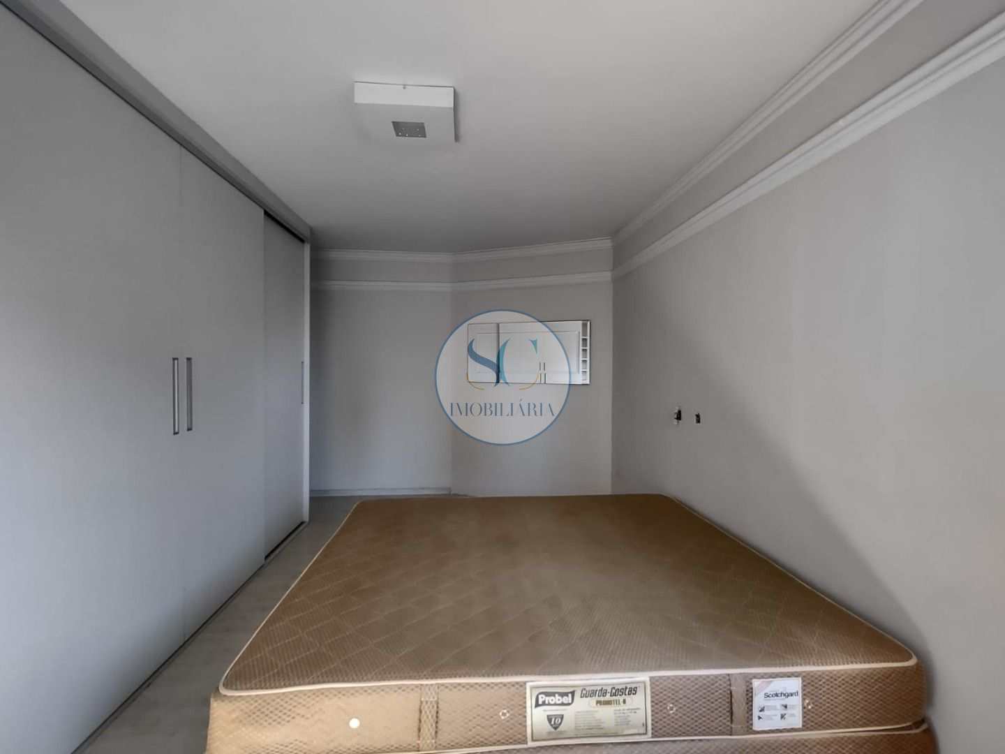 Apartamento à venda com 4 quartos, 202m² - Foto 22