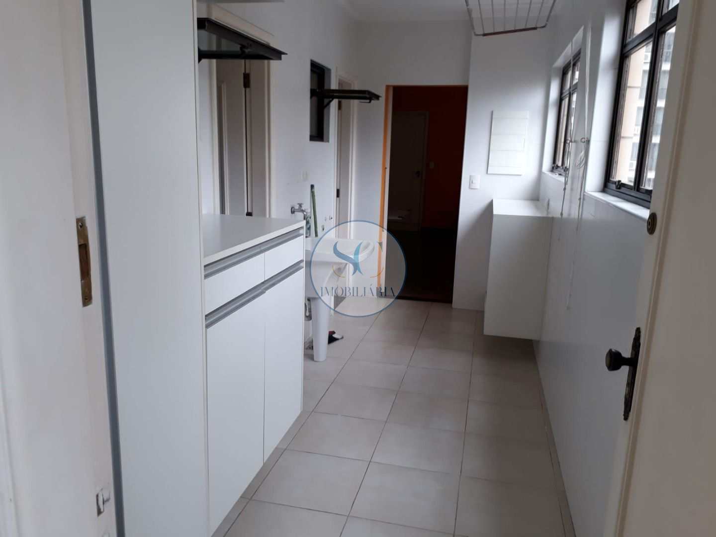 Apartamento à venda com 3 quartos, 211m² - Foto 11